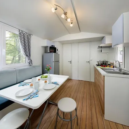 Camping Albatross Mobile Homes On Camping Lacus L' Escala