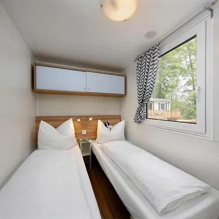 Camping Albatross Mobile Homes On Camping Lacus *